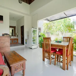 wira-homestay.ubudhotelsnow.com/